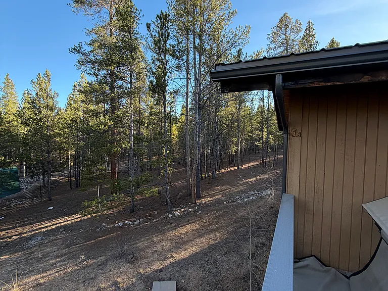 550 Peak View Dr — Photo 25