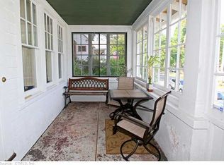 8 Winfred St, West Haven, CT 06516