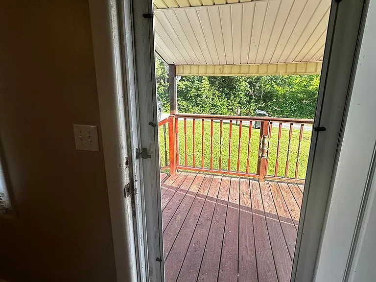 2821 Jefferson Diamond Rd — Photo 2