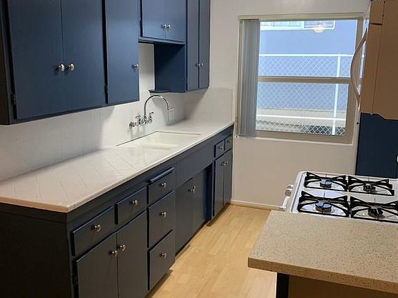 4th image of 1230 N Fuller Ave APT 2