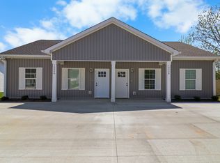 1004 Oak St #A, Portland, TN 37148