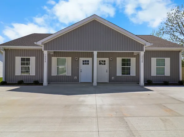 1004 Oak St, Portland, TN