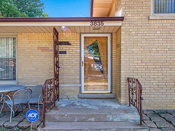 2nd image of 3835 Lee St