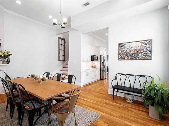 3rd image of 718 Jena St