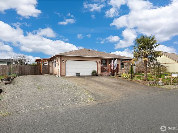 2nd image of 17937 Iris Place SW