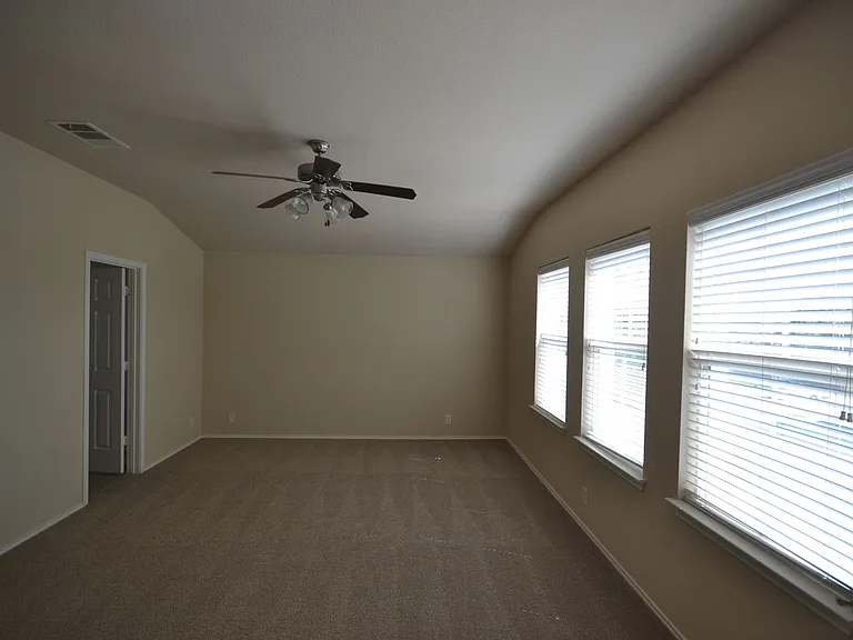 409 Riverine Way — Photo 20