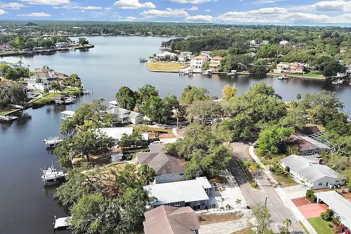 5 Venetian Ct, Tarpon Springs — photo 4