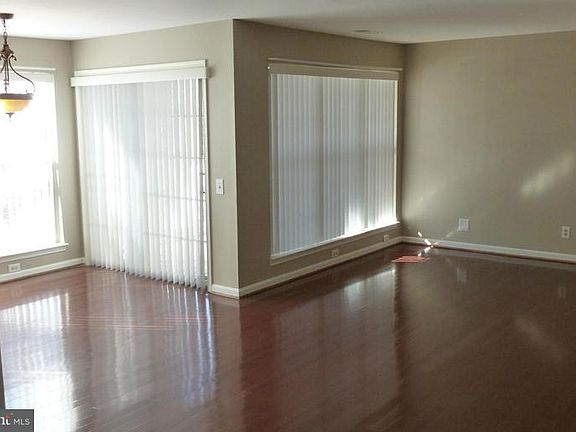 5th image of 9282 Cardinal Forest Ln Unit 201