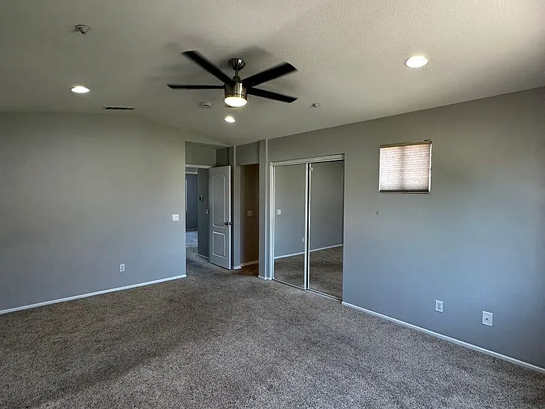 1455 Holcomb — Photo 11