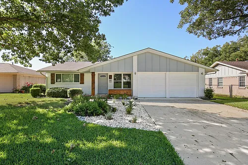 525 Melrose Dr Photo 1
