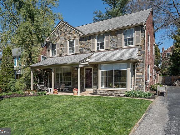 2nd image of 535 Hamilton Rd
