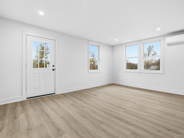 36 Dunwoodie St FLOOR 2