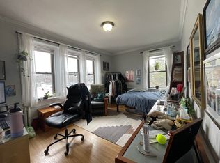 40 John St, Brookline, MA 02446