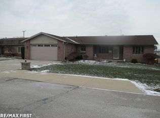 35790 Bal Clair St, New Baltimore, MI 48047