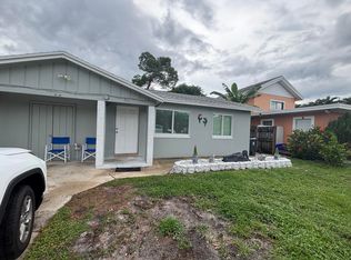 911 Rudolf Rd, Lake Worth, FL 33461