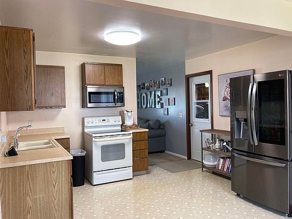 4th image of 315 Countryside Dr