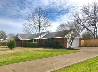126 Rocky Ridge Rd, Red Oak, TX 75154