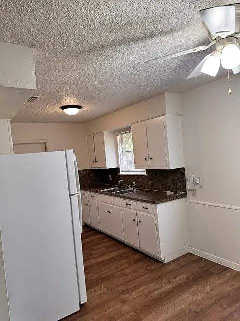 3 bed, 1.0 bath, $1,595 — Photo 4
