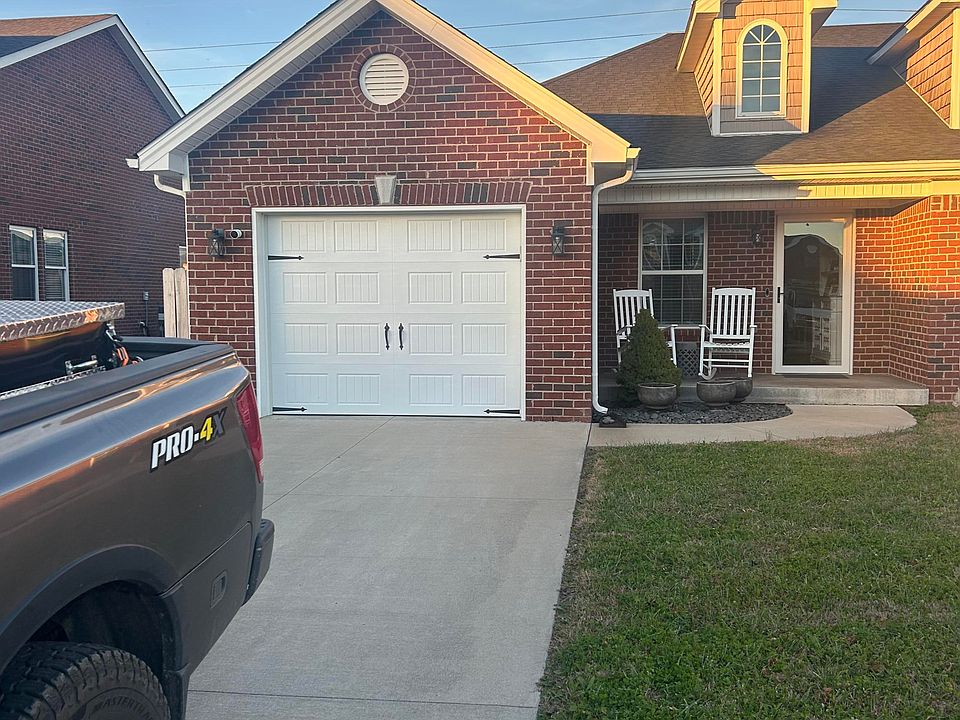 1st image of 108 Graystone Ct