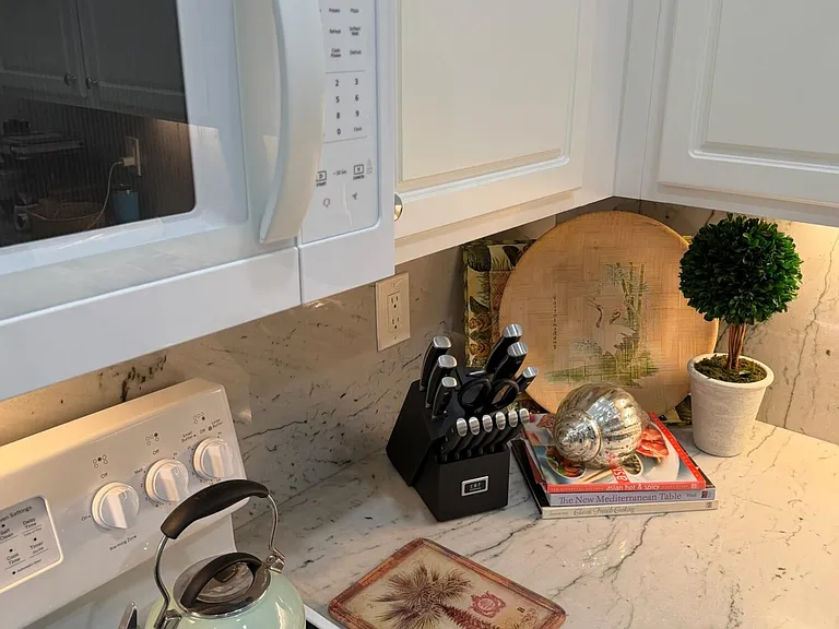 9391 Bridgeport Dr — Photo 9