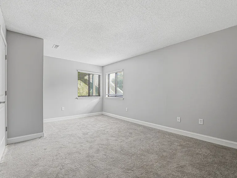 The Residences at Buttonwood — Photo 14