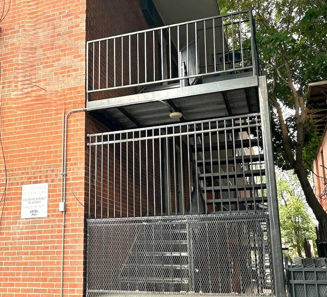1455 N High St St Charles Apartments — Photo 3