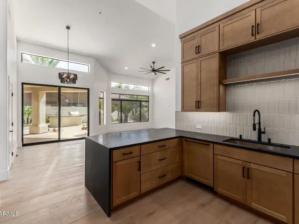 7363 E TURQUOISE Avenue, Scottsdale, AZ 85258
