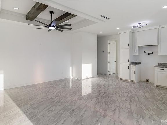 3rd image of 2721 Gelato St