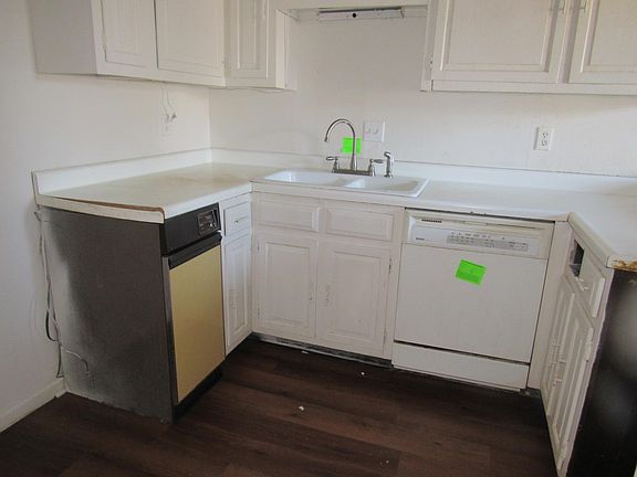 4th image of 4040 Graham Oaks Ct #21