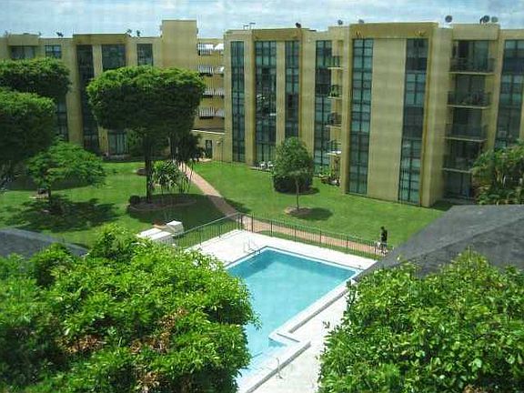 4th image of 11750 SW 18th St #2251