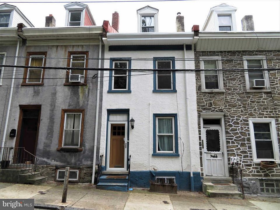 1st image of 4562 Silverwood St