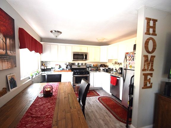 4th image of 21 Fernview Ave APT 8