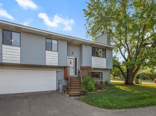 793 Belland Ave, Vadnais Heights, MN 55127