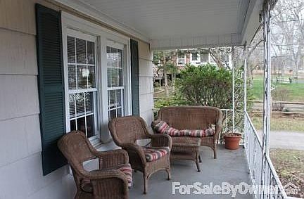 side view of home and driveway