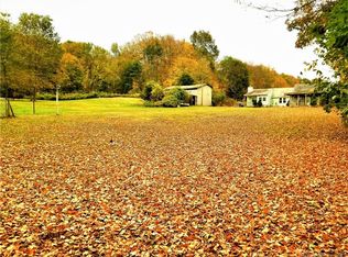 129 N Bear Hill Rd, Chaplin, CT 06235