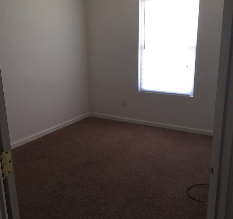 1st image of 197 Baybrook Cir