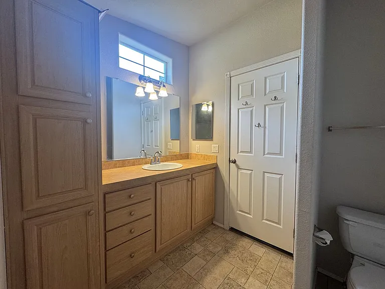 10044 S Kent Rd — Photo 13