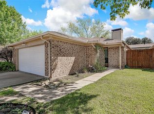 1726 Magnolia Ln, Euless, TX 76039