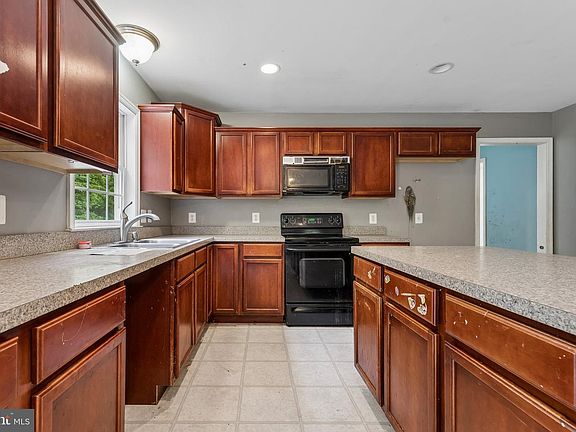 4th image of 6286 Dawes Dr