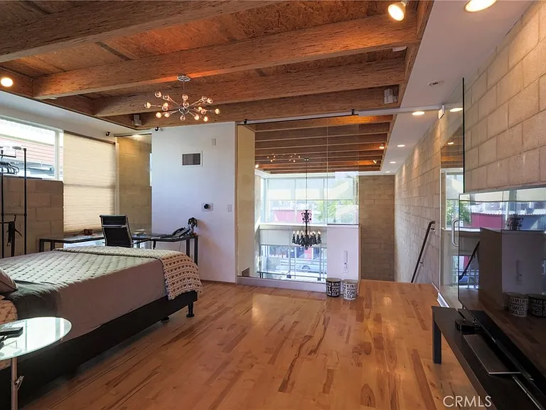 6615 Melrose Ave #1 — Photo 15