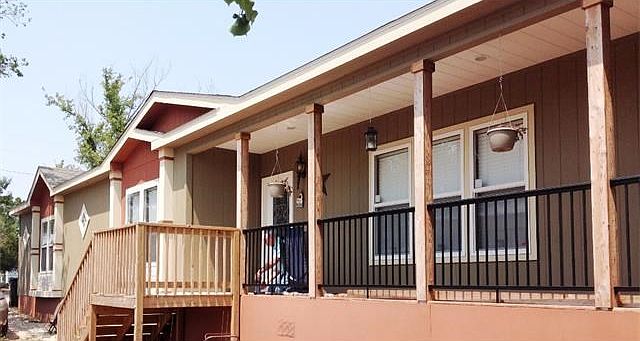 1st image of 210 Vera Dr