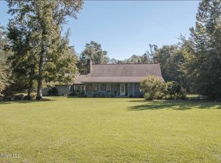 8232 County Farm Rd, Long Beach, MS 39560