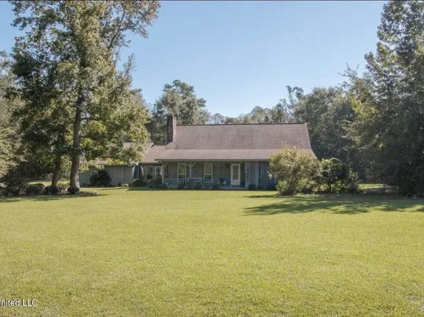 8232 County Farm Rd, Long Beach, MS 39560