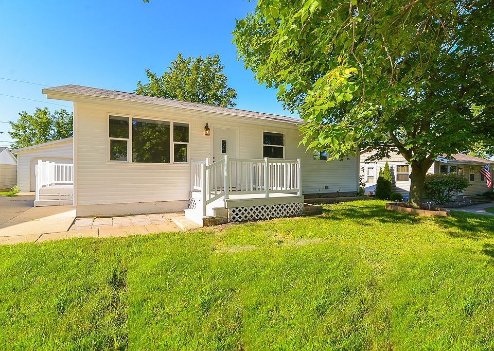 1st image of 1065 Hillview Dr