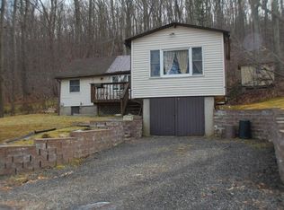 43 Old Woodland Trl, Oak Ridge, NJ 07438
