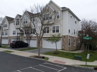 2 Pavek Cir #72, Monroe, NY 10950