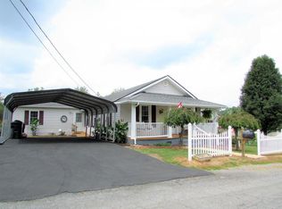 114 Old Charity Hill Rd, Elizabethton, TN 37643