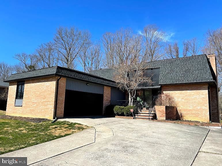 1st image of 15 Sherri Way