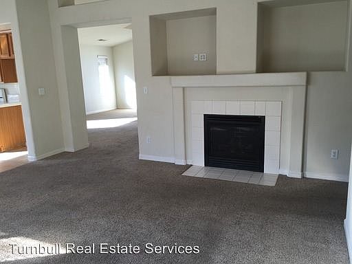 3rd image of 2667 Swallowview Dr