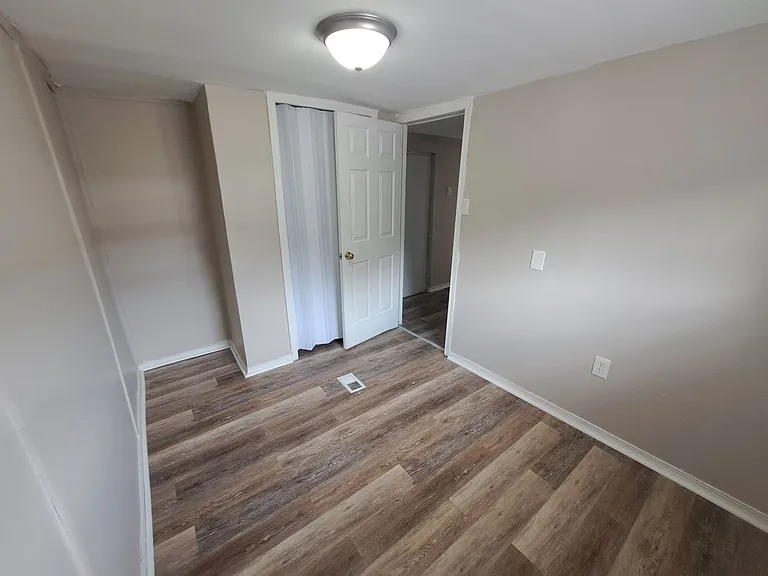 2821 Hillcrest Ave #11 — Photo 12